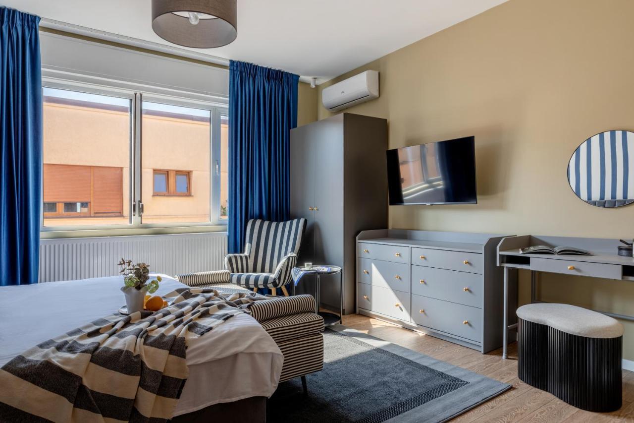 Holt - Dolce In Napoli Apartment Букурещ Екстериор снимка