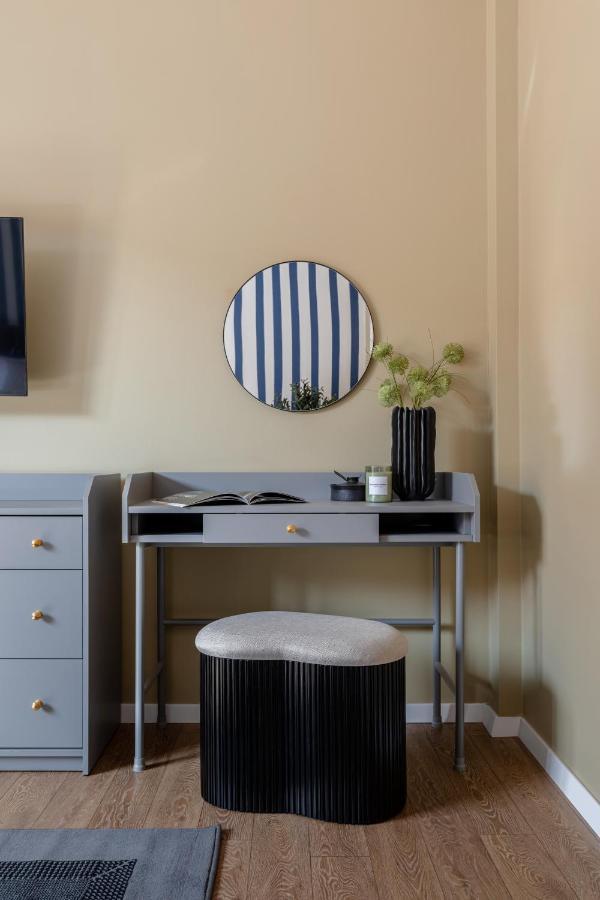 Holt - Dolce In Napoli Apartment Букурещ Екстериор снимка