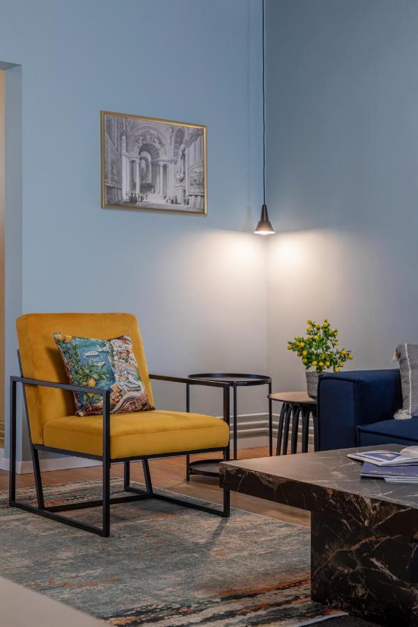 Holt - Dolce In Napoli Apartment Букурещ Екстериор снимка